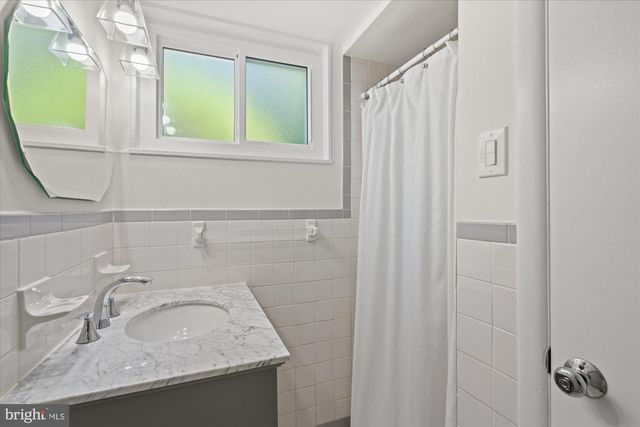 2317 ROSS RD, Silver Spring, MD 20910