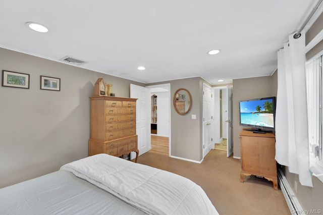 4 Foxey Lane, Mahopac, NY 10541