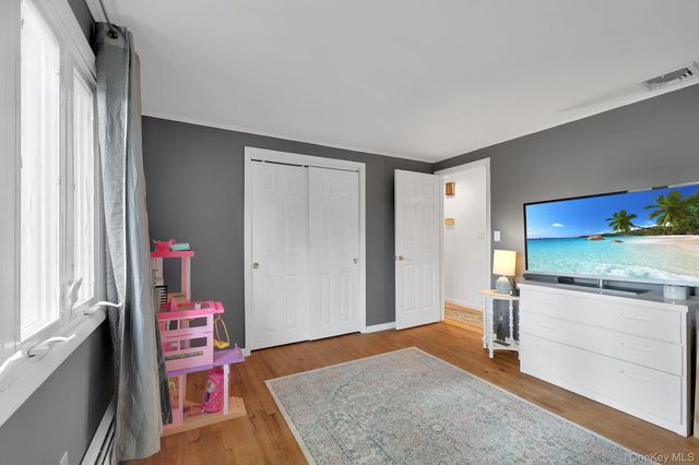 4 Foxey Lane, Mahopac, NY 10541