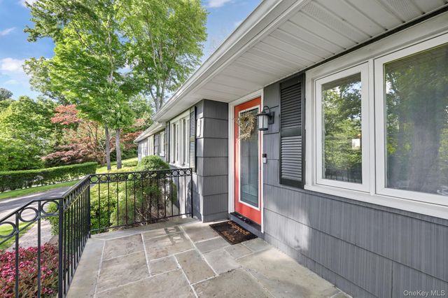 4 Foxey Lane, Mahopac, NY 10541