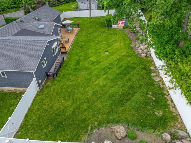 4 Foxey Lane, Mahopac, NY 10541