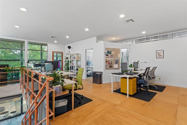 5409 Woodrow Ave C, Austin, TX 78756