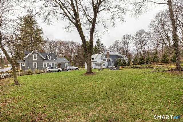 33 Jerusalem Hill, Trumbull, CT 06611