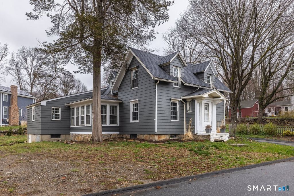 33 Jerusalem Hill, Trumbull, CT 06611