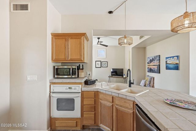 5333 S Morning Sky Lane, Tucson, AZ 85747