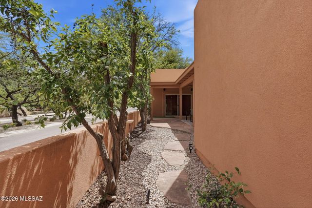 5333 S Morning Sky Lane, Tucson, AZ 85747