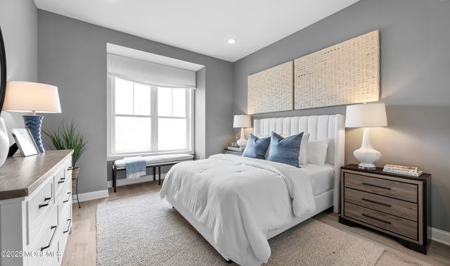 22 Larkspur Lane 118, Manalapan, NJ 07726