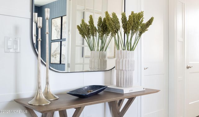 22 Larkspur Lane 118, Manalapan, NJ 07726