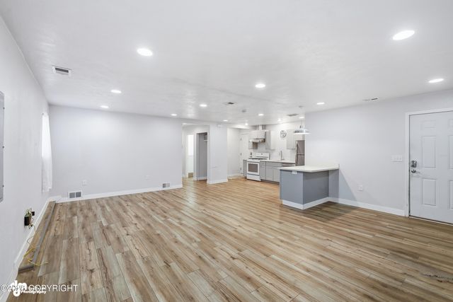 6050 W Hollywood Road, Wasilla, AK 99623