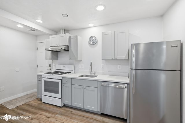 6050 W Hollywood Road, Wasilla, AK 99623