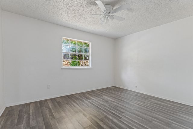 125 N Jessup Street, Alvarado, TX 76009