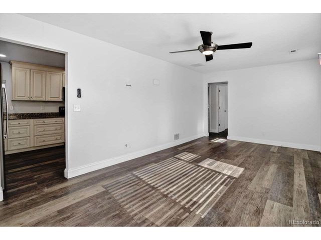 825 Havana St, Aurora, CO 80010