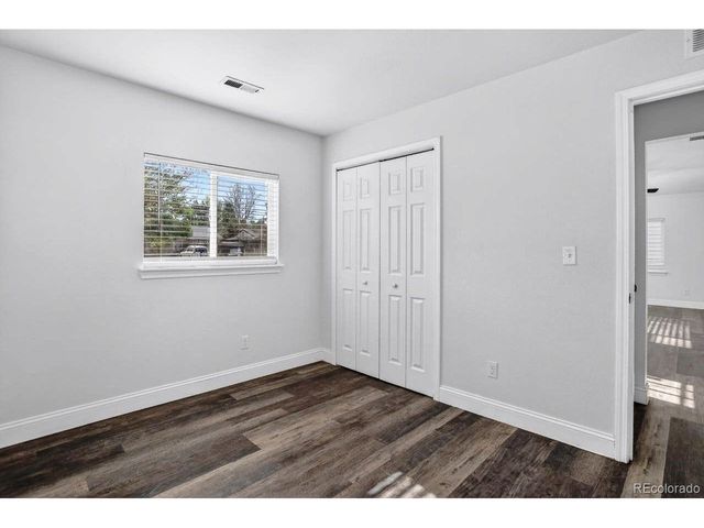 825 Havana St, Aurora, CO 80010