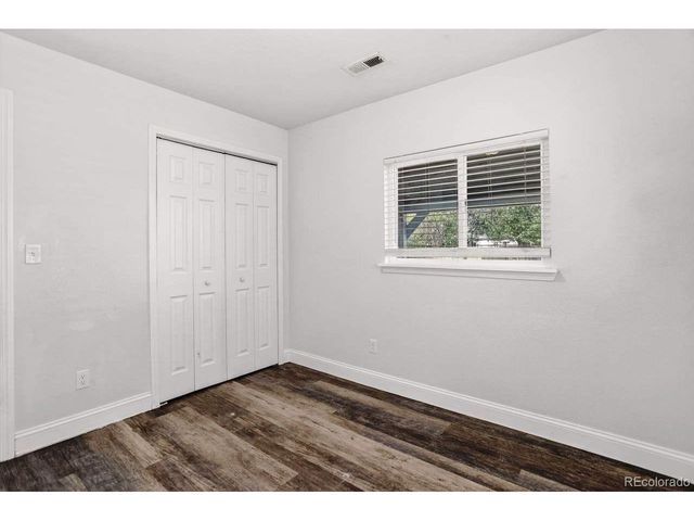 825 Havana St, Aurora, CO 80010