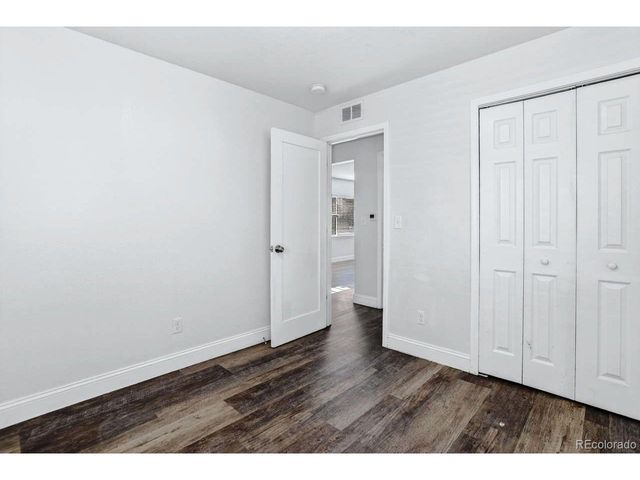 825 Havana St, Aurora, CO 80010