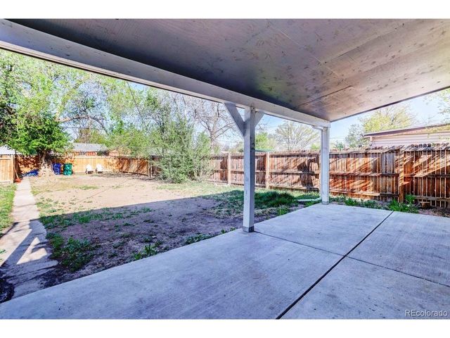 825 Havana St, Aurora, CO 80010