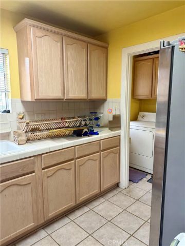 1607 Glenwood, Glendale, CA 91201