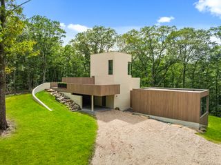 19 Old Paddock Lane, Kent, CT 06785