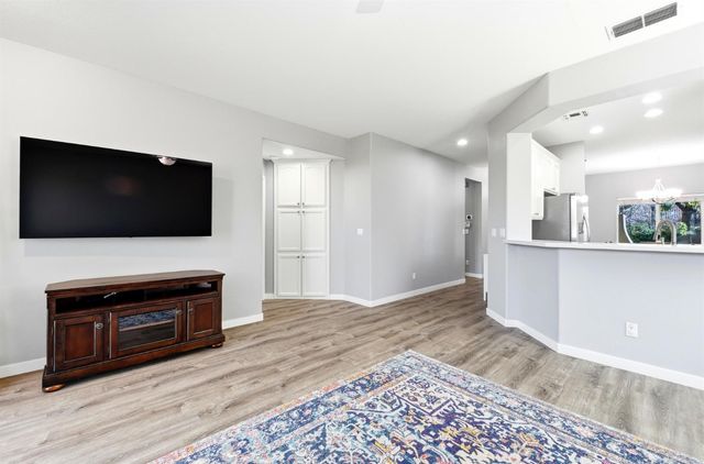 3368 Verdeca Way, Rancho Cordova, CA 95670