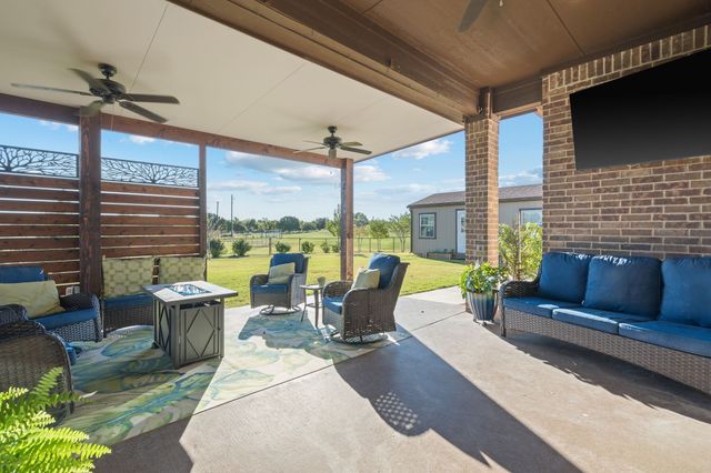 104 Carls Court, Boyd, TX 76023