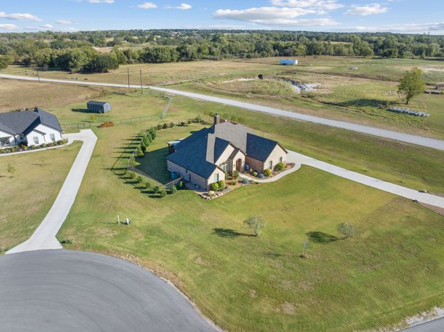 104 Carls Court, Boyd, TX 76023