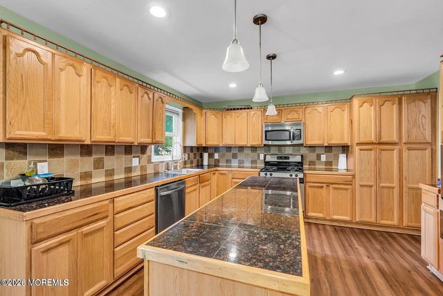 518 River Drive, Toms River, NJ 08753