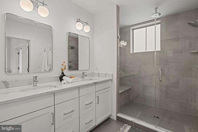 1415 S LAWRENCE TER, Philadelphia, PA 19147