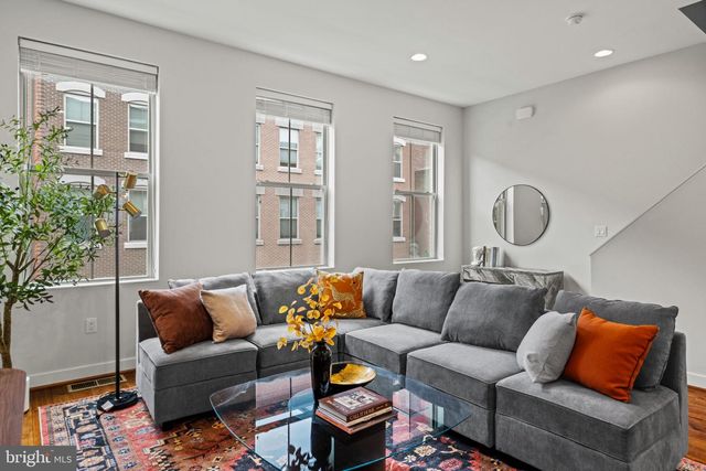 1415 S LAWRENCE TER, Philadelphia, PA 19147