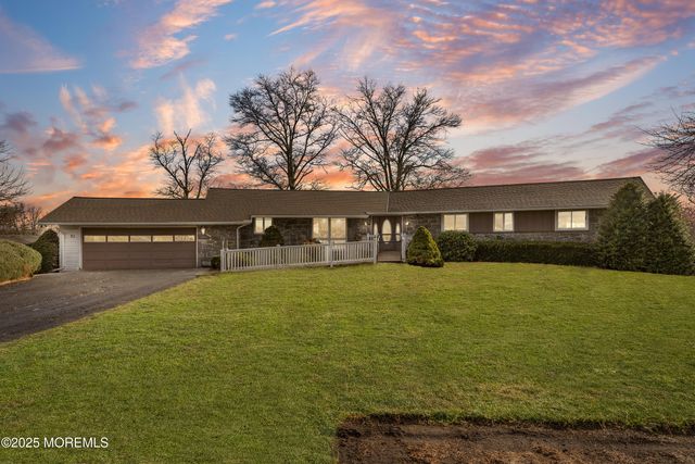 51 Arneys Mount Road, Pemberton, NJ 08068