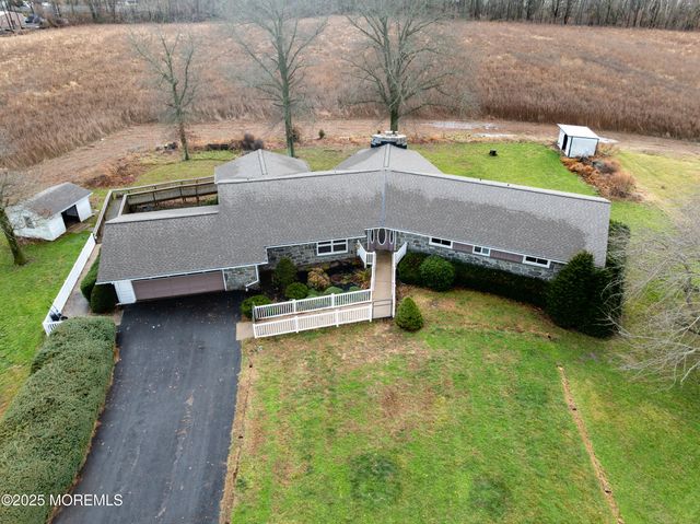 51 Arneys Mount Road, Pemberton, NJ 08068