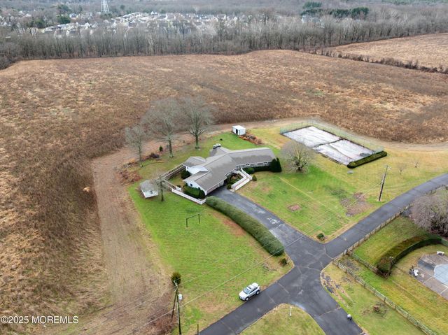 51 Arneys Mount Road, Pemberton, NJ 08068