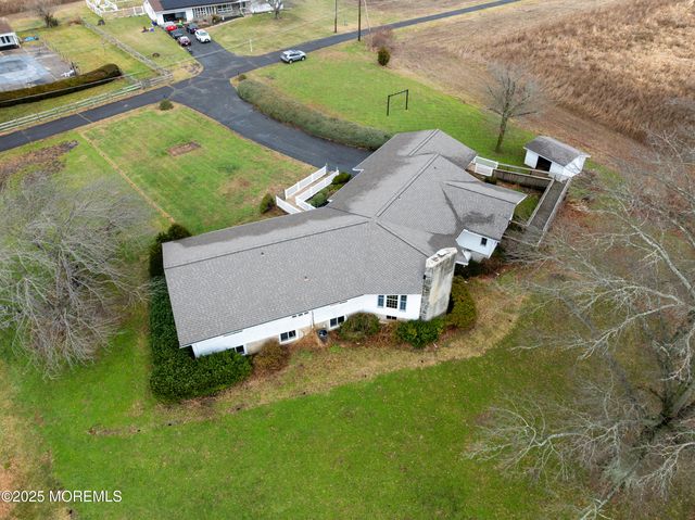 51 Arneys Mount Road, Pemberton, NJ 08068