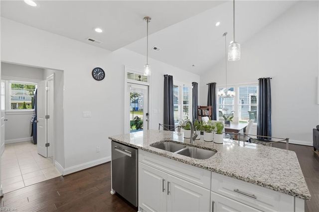 3022 Parkside CIR, Suffolk, VA 23435