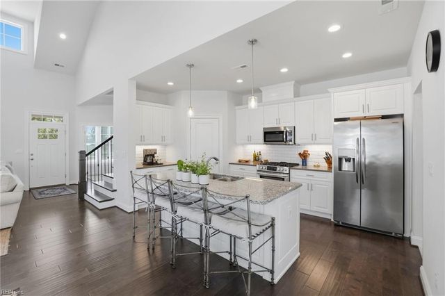 3022 Parkside CIR, Suffolk, VA 23435