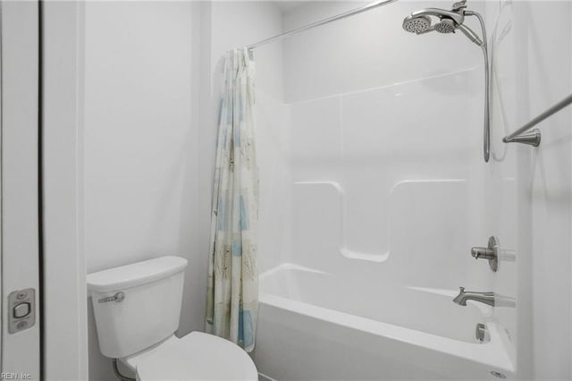 3022 Parkside CIR, Suffolk, VA 23435