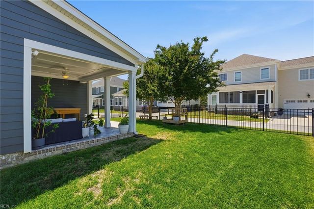 3022 Parkside CIR, Suffolk, VA 23435