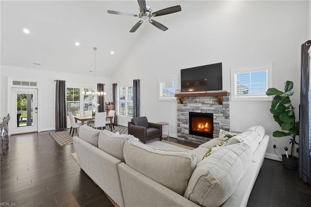3022 Parkside CIR, Suffolk, VA 23435
