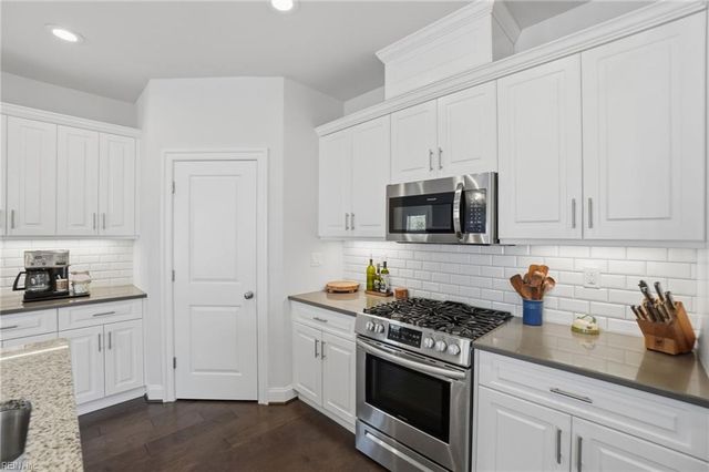 3022 Parkside CIR, Suffolk, VA 23435