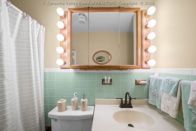 1233 Lyndale Drive, Charleston, WV 25314