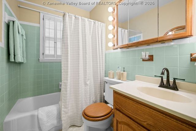 1233 Lyndale Drive, Charleston, WV 25314