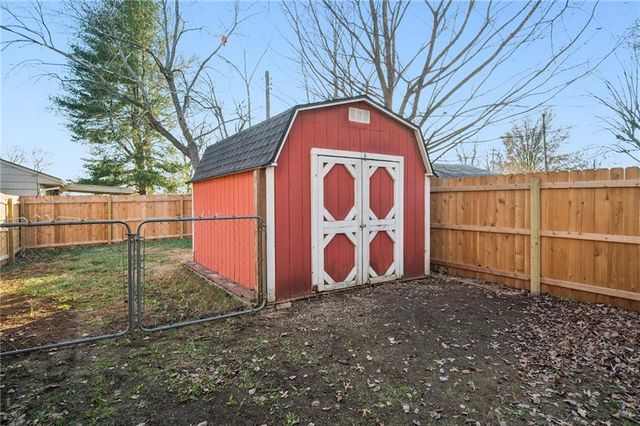 3804 Appleton Avenue, Independence, MO 64052