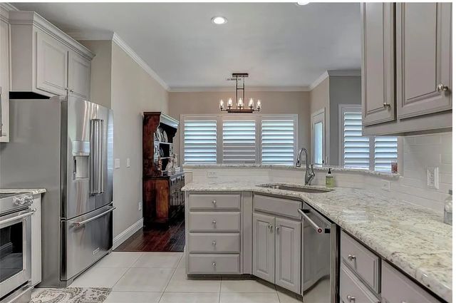146 Derby Drive, Van Alstyne, TX 75495