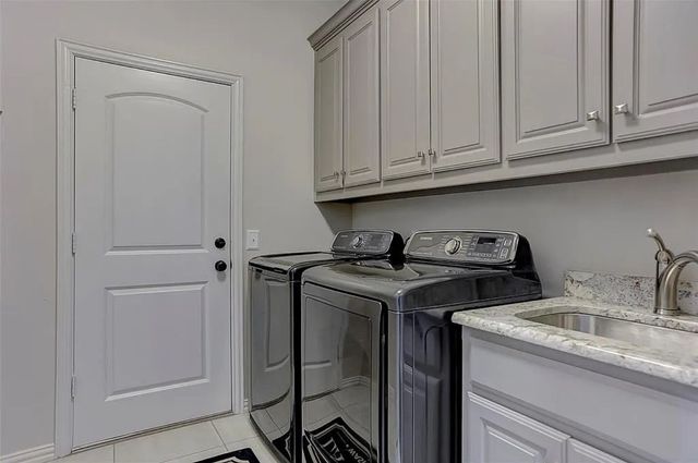 146 Derby Drive, Van Alstyne, TX 75495
