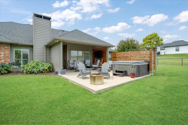 146 Derby Drive, Van Alstyne, TX 75495