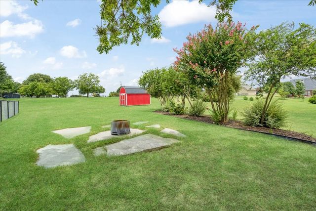 146 Derby Drive, Van Alstyne, TX 75495