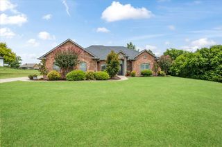 146 Derby Drive, Van Alstyne, TX 75495