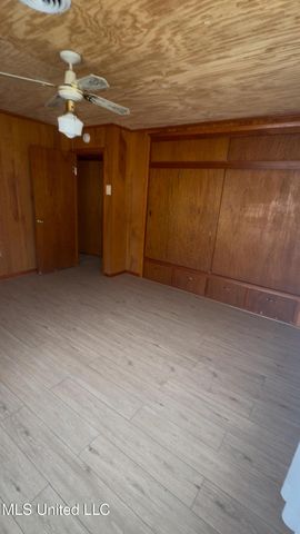 16247 Hwy 603, Kiln, MS 39556