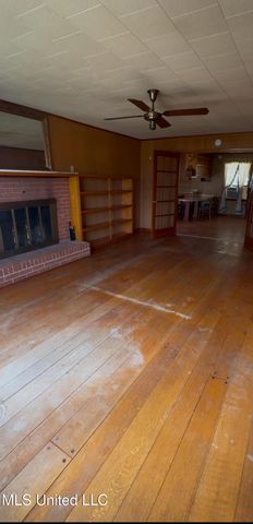 16247 Hwy 603, Kiln, MS 39556