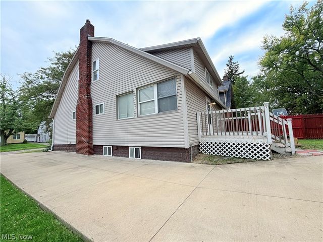 26 Clifton Drive, Boardman, OH 44512