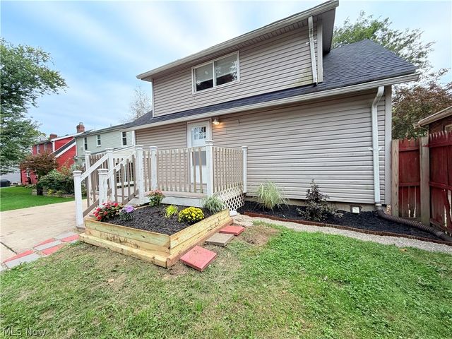 26 Clifton Drive, Boardman, OH 44512